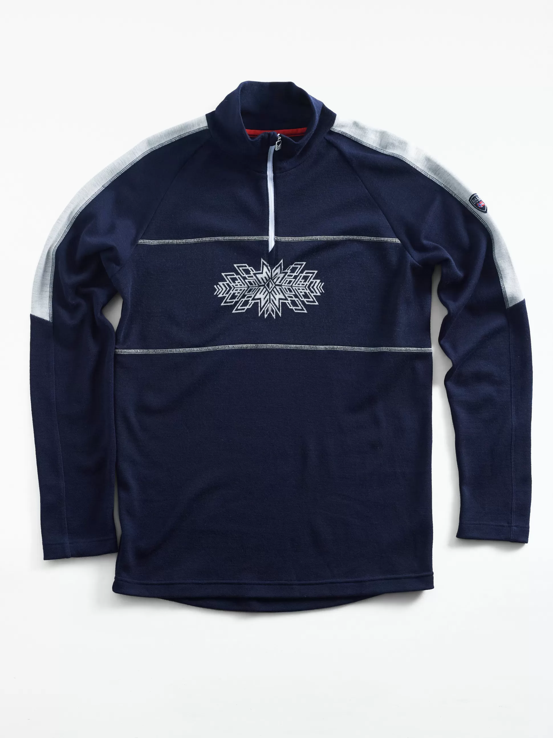 spirit_basic_mens__superfine_merino_4.webp Dale of Norway Spirit Basic Men's - Superfine Merino Navy Offwhite Store